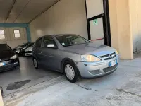 Używany Opel Corsa 60 KM (44 kW) 2006 Szary Hatchback