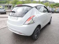 Usata Lancia Ypsilon 69 CV (50 kW) 2017 Grigio Utilitaria