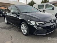 Usata VW Golf VIII Life 116 CV (85 kW) 2022 Nero Berlina