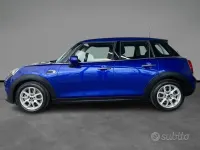 Usata Mini ONE 102 CV (75 kW) 2021 Bluazzurro Utilitaria