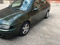 Usata Alfa Romeo 146 2000 Verde Utilitaria