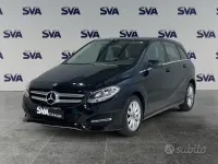 Usata Mercedes 200 Executive 136 CV (100 kW) 2019 Nero Utilitaria