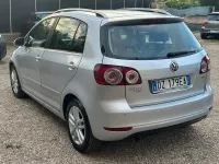 Usata VW Golf Highline 105 CV (77 kW) 2010 Argento Monovolume