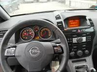 Usata Opel Zafira 150 CV (110 kW) 2012 Marrone Monovolume