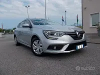 Usata Renault Mégane GrandTour Business 116 CV (85 kW) 2019 Grigio Station wagon