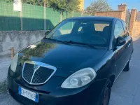 Usata Lancia Ypsilon 75 CV (55 kW) 2011 Nero Utilitaria