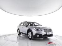 Usata Subaru Outback 150 CV (110 kW) 2016 Grigio Station wagon