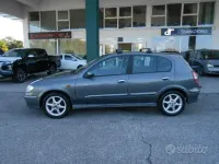 Usata Nissan Almera SE 110 CV (80 kW) 2002 Grigio Berlina