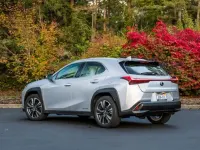 Nuova Lexus UX 300h 199 CV (146 kW) 2026 Argento SUV