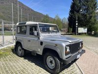 Usata Land Rover Defender 122 CV (89 kW) 2005 SUV