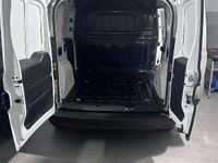 Usata Fiat Doblò 90 CV (66 kW) 2022 Bianco Monovolume