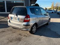 Usata Honda Jazz 78 CV (57 kW) 2006 Grigio Utilitaria