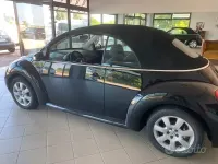 Usata VW New Beetle 116 CV (85 kW) 2004 Nero Utilitaria
