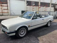 Usata BMW 320 Cabriolet 129 CV (94 kW) 1990 Bianco Cabrio