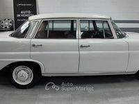 Usata Mercedes 200 105 CV (77 kW) 1967 Bianco Berlina