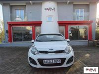 Usata Kia Rio Active 75 CV (55 kW) 2014 Bianco Berlina