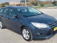 Usata Ford Focus 116 CV (85 kW) 2014 Grigio Station wagon