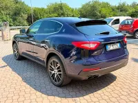 Usata Maserati Levante 250 CV (183 kW) 2017 Blu/azzurro SUV