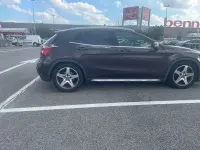 Usata Mercedes GLA200 136 CV (100 kW) 2015 Marrone SUV