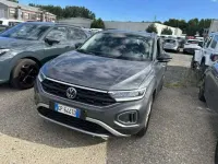 Usata VW T-Roc Life 150 CV (110 kW) 2023 Grigio SUV