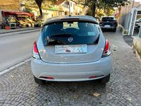 Usata Lancia Ypsilon Gold 69 CV (50 kW) 2020 Grigio Utilitaria