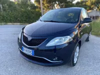 Usata Lancia Ypsilon 69 CV (50 kW) 2015 Blu Utilitaria