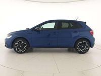 Nuova VW Polo R-line Plus 95 CV (69 kW) 2025 Reef blue metallizzato nero Utilitaria