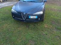 Usata Alfa Romeo 147 105 CV (77 kW) 2006 Nero Utilitaria