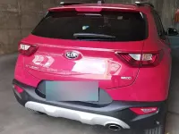 Usata Kia Stonic 120 CV (88 kW) 2017 Rosso SUV
