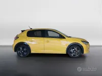 Usata Peugeot 208 GT-line 101 CV (74 kW) 2020 Giallo Utilitaria