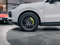 Usata Porsche Cayenne 462 CV (339 kW) 2020 Bianco gesso SUV