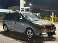 Usata Renault Scénic III 110 CV (80 kW) 2014 Grigio Monovolume