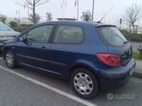 Usata Peugeot 307 70 CV (51 kW) 2003 Blu Berlina