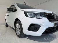 Usata Renault Kangoo 115 CV (84 kW) 2023 Bianco Monovolume
