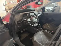 Usata Opel Corsa Innovation 69 CV (50 kW) 2017 Nero Utilitaria
