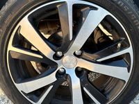 Usata Peugeot 2008 Allure 100 CV (73 kW) 2015 Bianco SUV