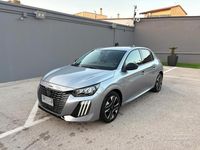 Usata Peugeot 208 Allure 101 CV (74 kW) 2025 Nero Utilitaria
