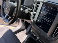 Usata Volvo XC40 Momentum 150 CV (110 kW) 2019 Grigio SUV
