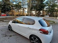 Usata Peugeot 208 GT-line 102 CV (75 kW) 2019 Bianco Utilitaria