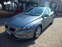 Usata Volvo V40 CC 120 CV (88 kW) 2018 Grigio Station wagon