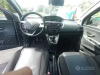 Usata Lancia Ypsilon 95 CV (69 kW) 2014 Grigio Utilitaria