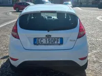 Usado Ford Fiesta Titanium 97 HP (71 kW) 2010 Branco Citadino