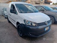 Usata VW Caddy 101 CV (74 kW) 2015 Bianco Monovolume