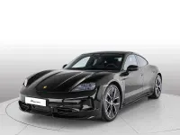 Nuova Porsche Taycan Black Edition 2026 Nero jet metallizzato Berlina