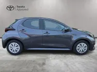 Usata Toyota Yaris Active 2022 Dark grey met Utilitaria
