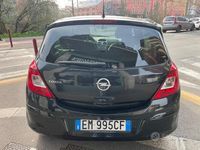 Usata Opel Corsa Sport 86 CV (63 kW) 2012 Nero Utilitaria