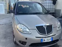 Usata Lancia Ypsilon 90 CV (66 kW) 2008 Marrone Utilitaria