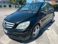 Usata Mercedes B200 140 CV (102 kW) 2005 Nero Monovolume