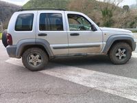Usata Jeep Cherokee 163 CV (119 kW) 2005 SUV
