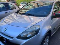 Usata Renault Clio II 86 CV (63 kW) 2010 Argento Utilitaria